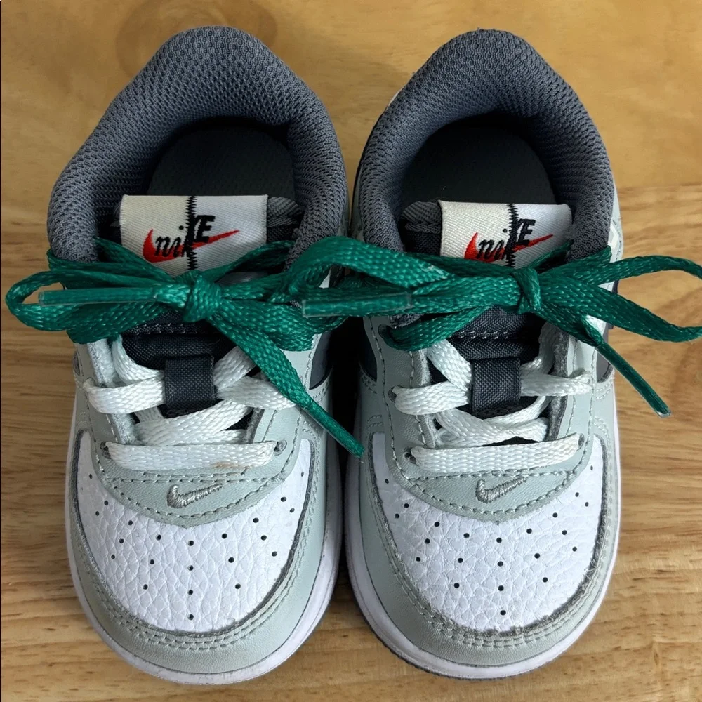 Baby Nike Air Force 1 LV8 1 Light Silver Deep Royal Blue size 5 FJ8788-001